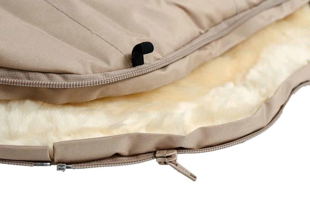 Lammfellfußsack In Beige - 9-36 Monate – Bild 7
